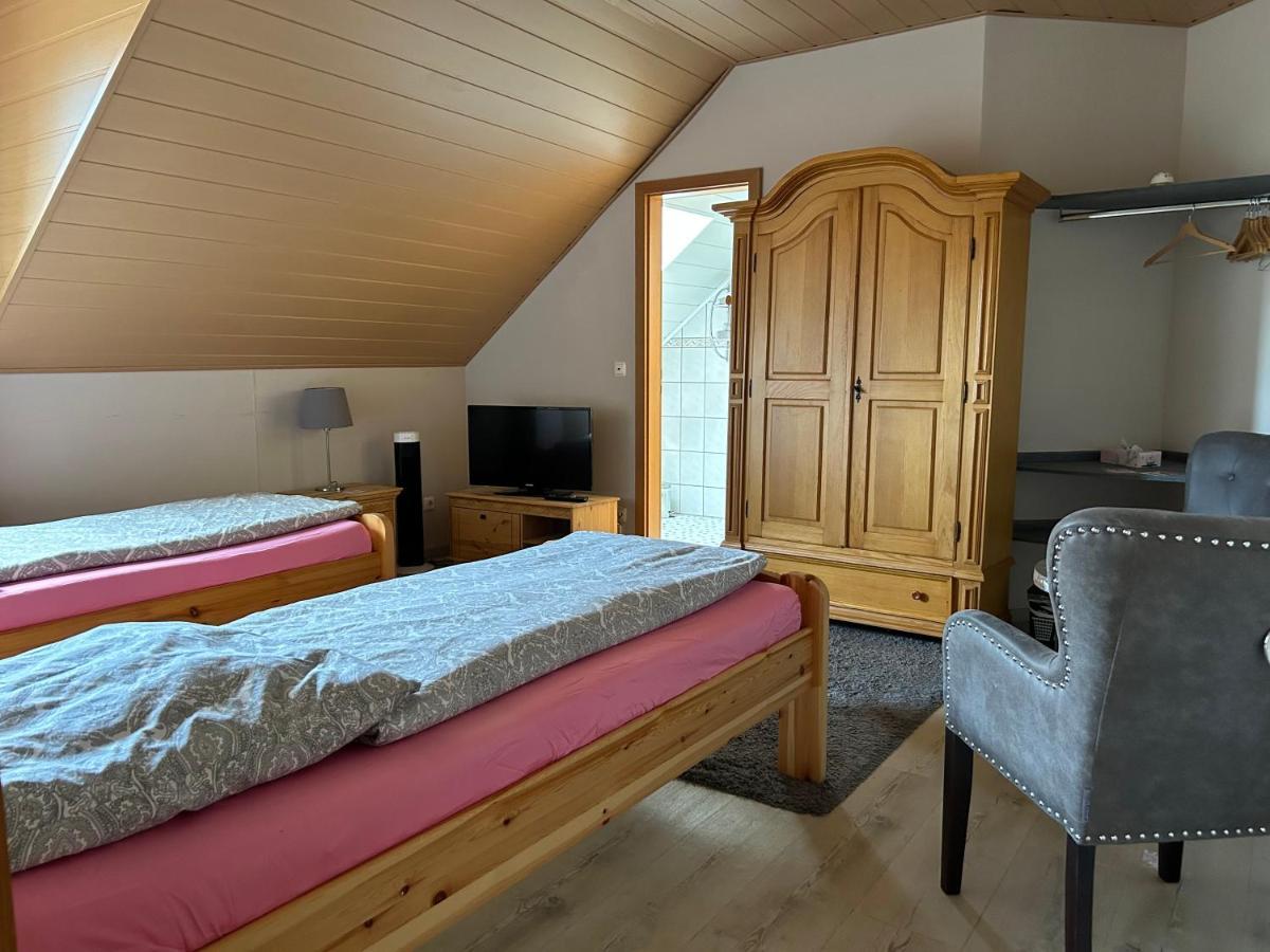Pension Zum Paradies Harthausen  Eksteriør bilde